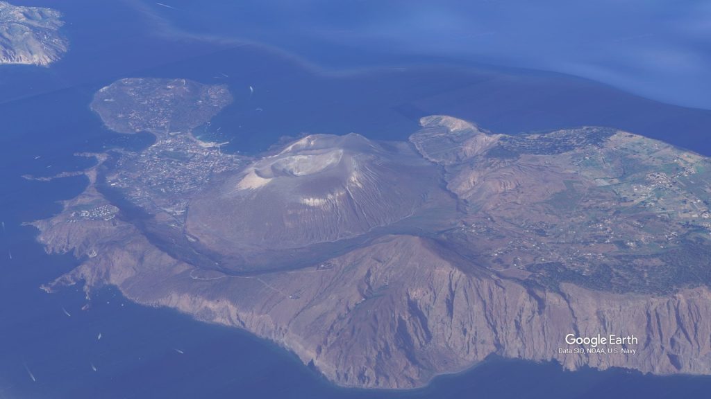 Isola di Vulcano – Credit: Google Earth