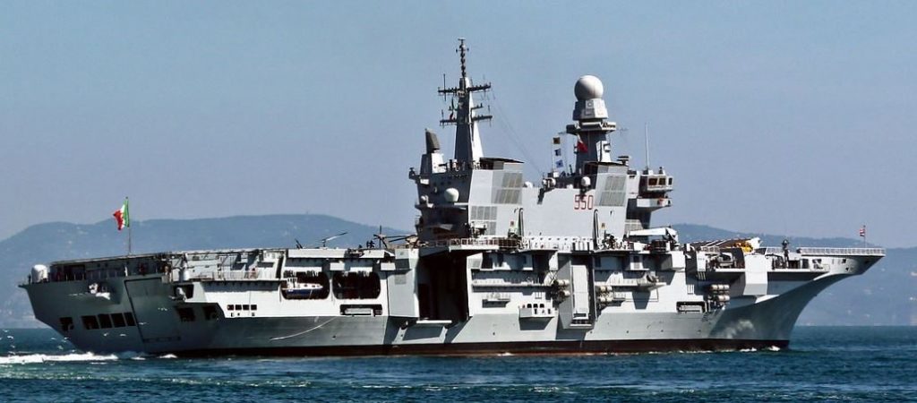 Portaerei Cavour (credit: Armando Mancini)