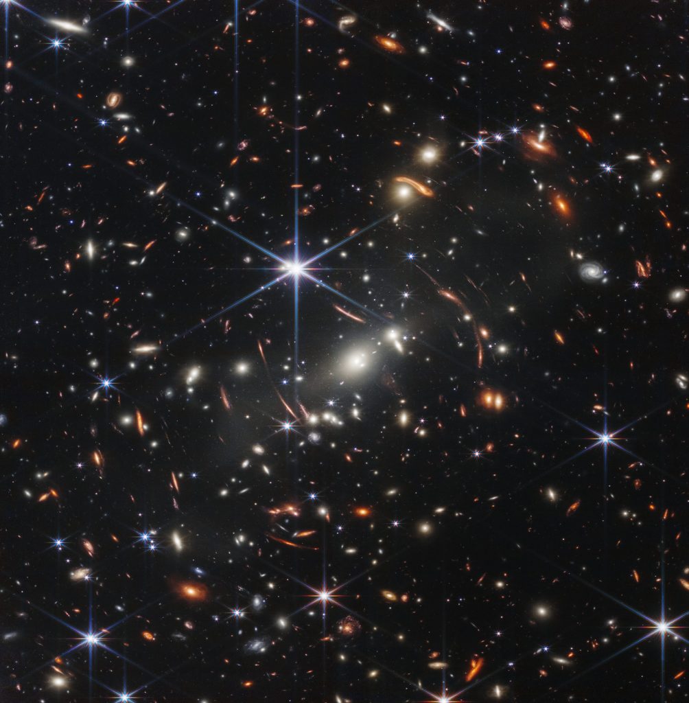 Il First Deep Field del telescopio spaziale James Webb.